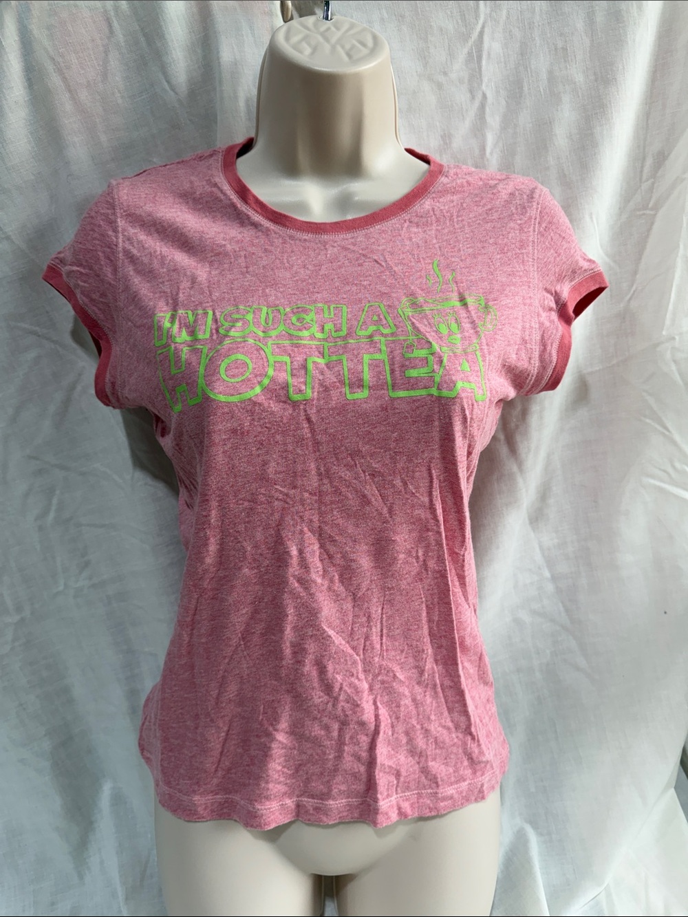 Y2K Aeropostale Pink Graphic 'I'm Such A Hot Tea' Short Sleeve Tee